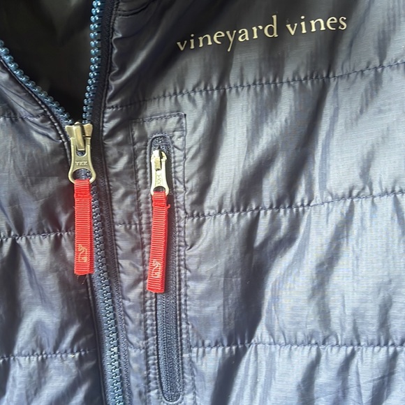 Vineyard Vines, lightweight puffer jacket XL - Picture 3 of 4
